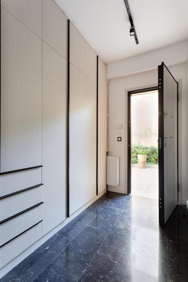 Seaside Apartment By Flisvos Marina Athen Exterior foto